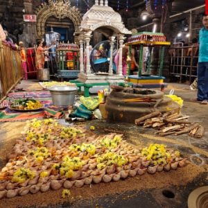 கார்த்திகை தீபத் திருவிழா – 3ம் நாள் 1,008 சங்காபிஷேகம்!