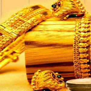 Gold and Silver Prices Fluctuate in Tamil Nadu; Rates Decline in Chennai Today