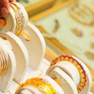 Gold Price in Chennai Today (March 17, 2026): Rate Falls to ₹1,17,200 per Sovereign