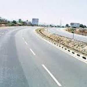 Coimbatore Commuters Demand Full-Width Road Laying to Ensure Safety
